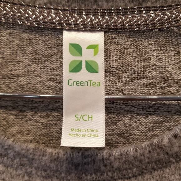 NEW- 'I Wake Up Awesome' Soft Sweatshirt *New* - Picture 3 of 3